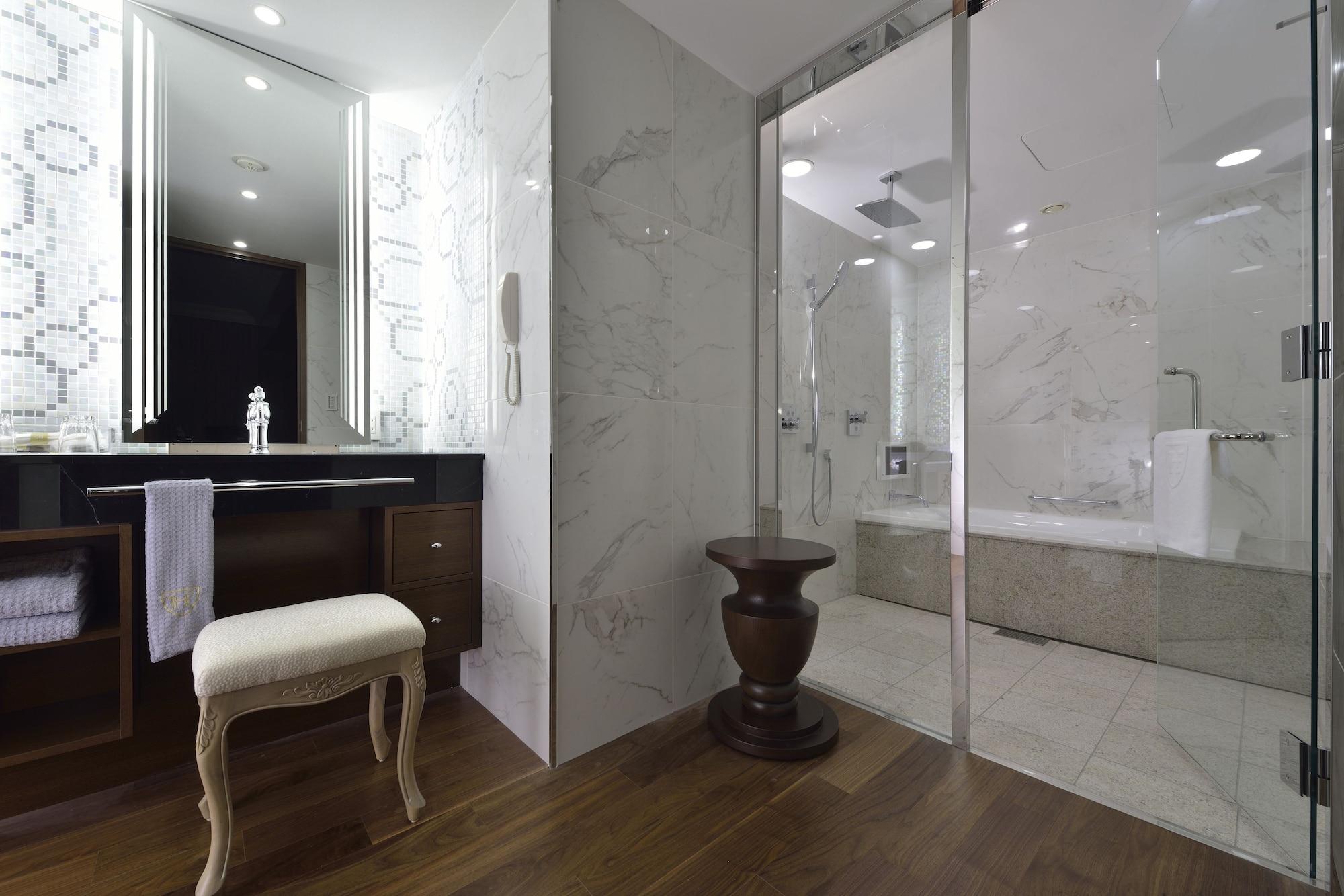 The Royal Park Hotel Tokyo Haneda Airport Terminal 3 Exterior foto Bathroom