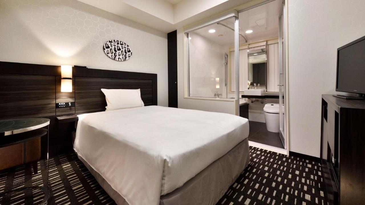 The Royal Park Hotel Tokyo Haneda Airport Terminal 3 Exterior foto A room at the hotel
